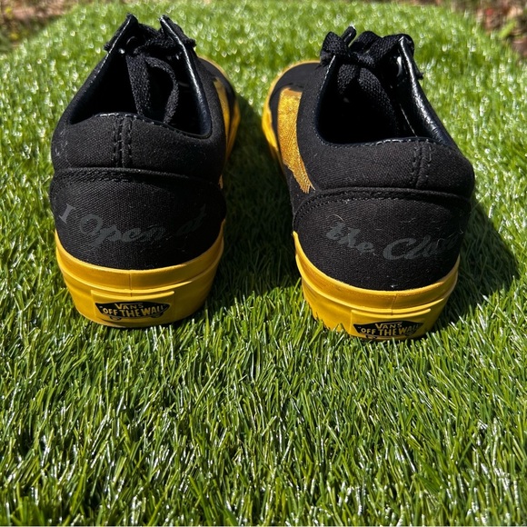 Vans Harry Potter x Old Skool 'Golden Snitch’ - Picture 4 of 6